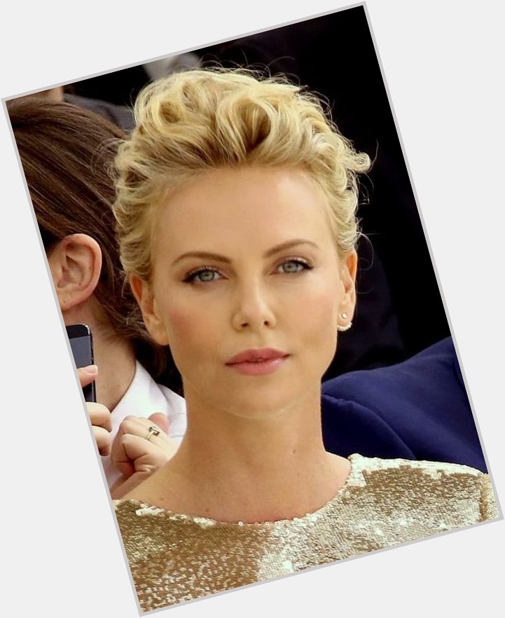 Happy Birthday wishes to Charlize Theron! 