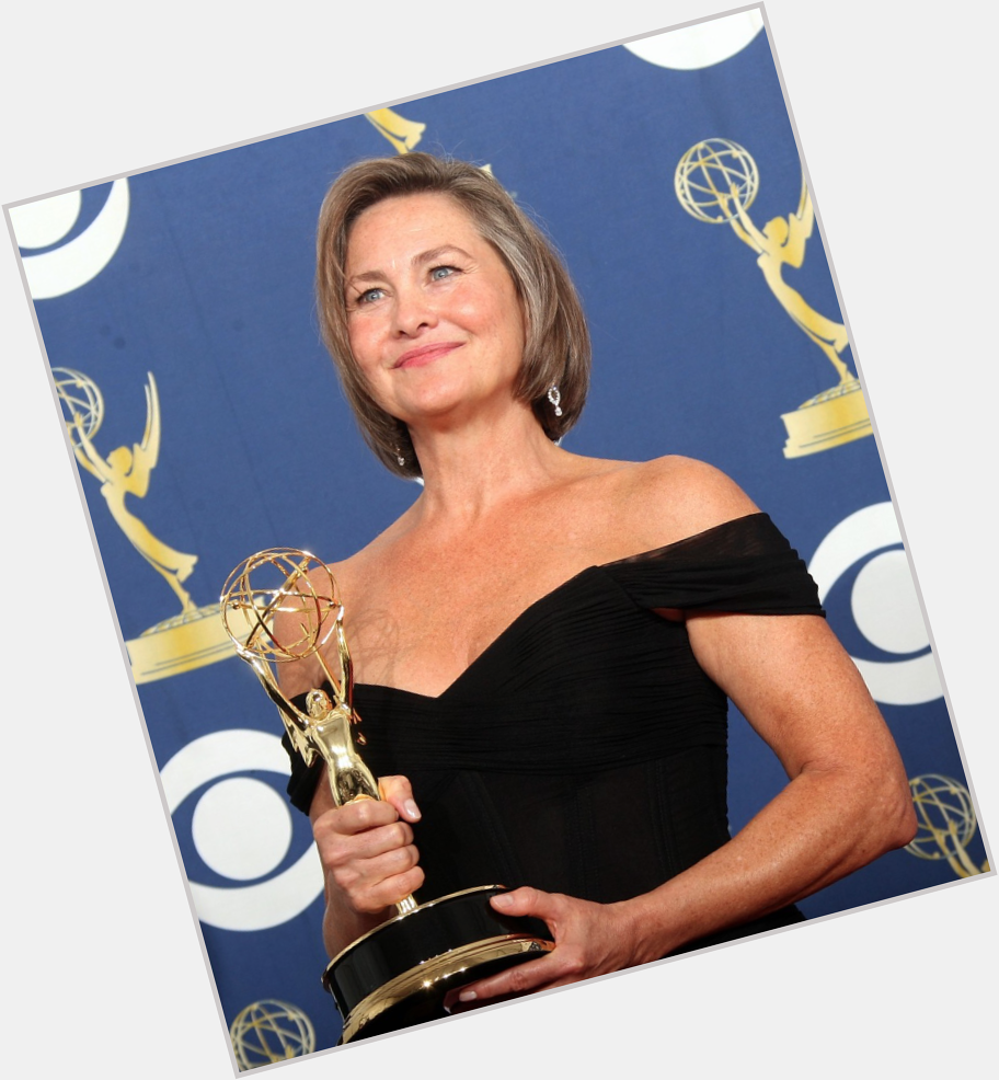 Happy Bday openly lesbian, American actress, Cherry Jones. Films include The Horse Whisperer & Erin Brockovich 
