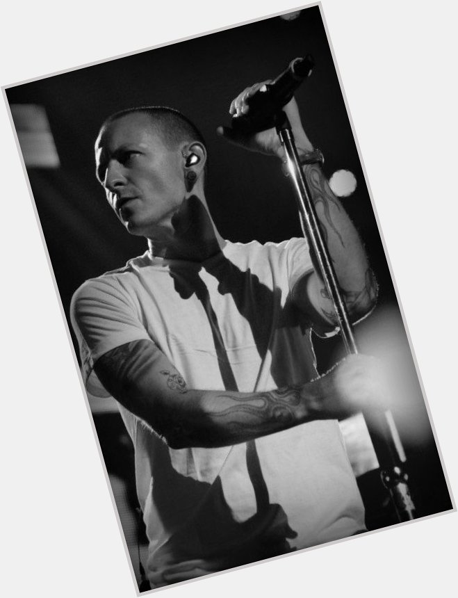 Happy birthday, Chester Bennington   you\re in my heart and saves me everyday. 