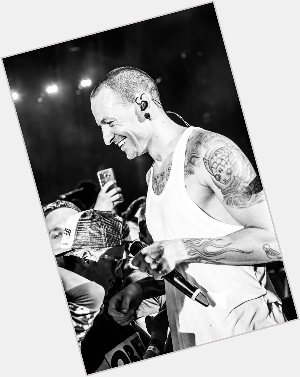 Happy birthday Chester Bennington,
you are always a legend.

forever will be missed 
