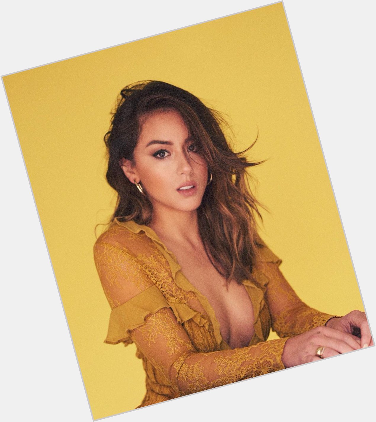 Today is the beautiful Chloe Bennet s birthday  happy birthday to her 