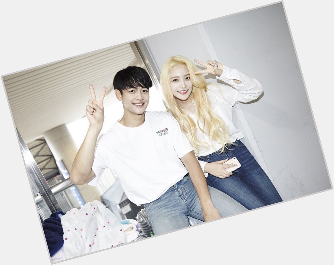 Happy birthday to one of Yeri & Red Velvet s supportive senior, Choi Minho! All the best for you 
