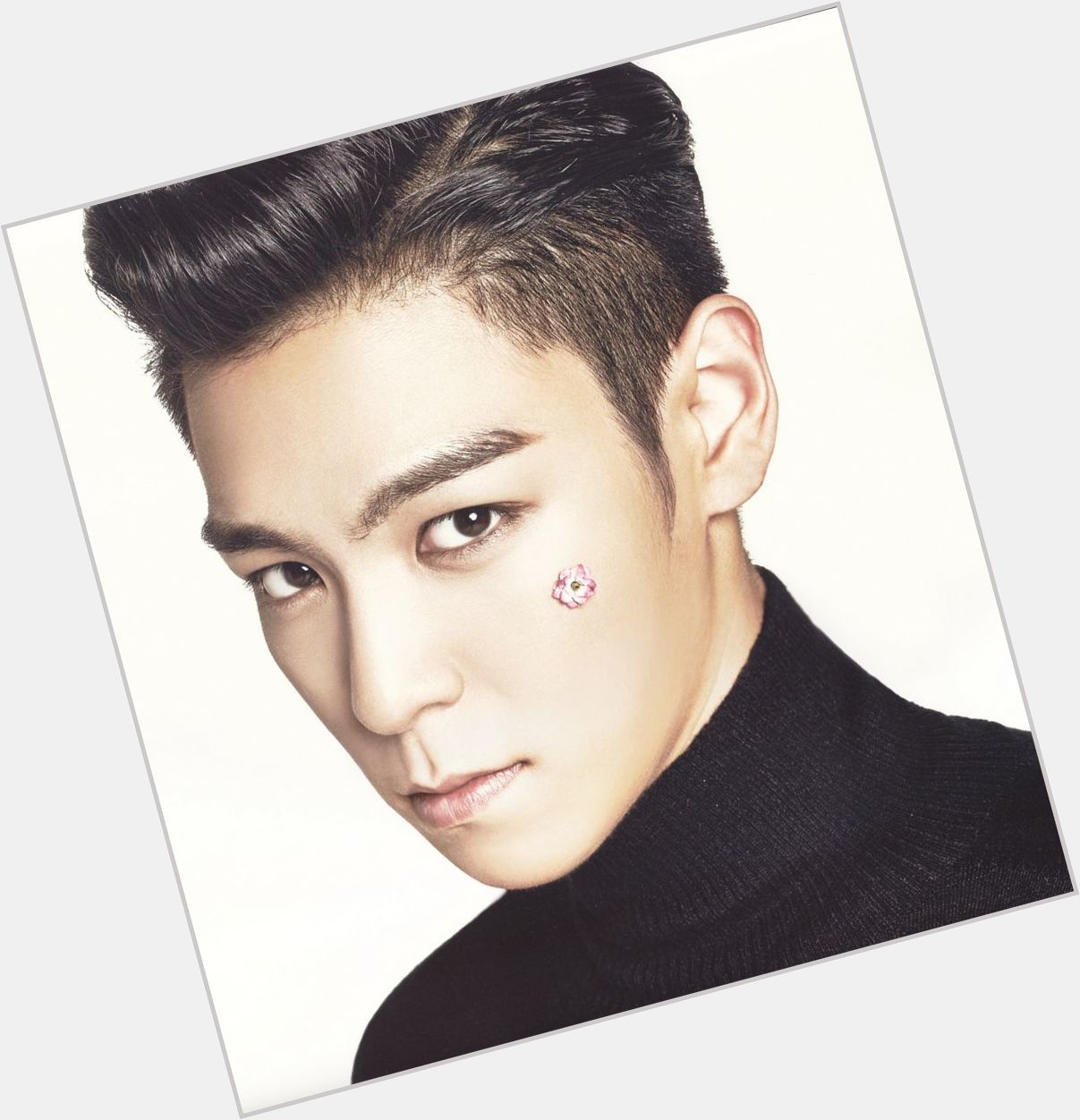 HAPPY BDAY TO THE SEXIEST RAPPER N THE SEXIEST HUMAN LIVING CHOI SEUNG HYUN AKA TOP 