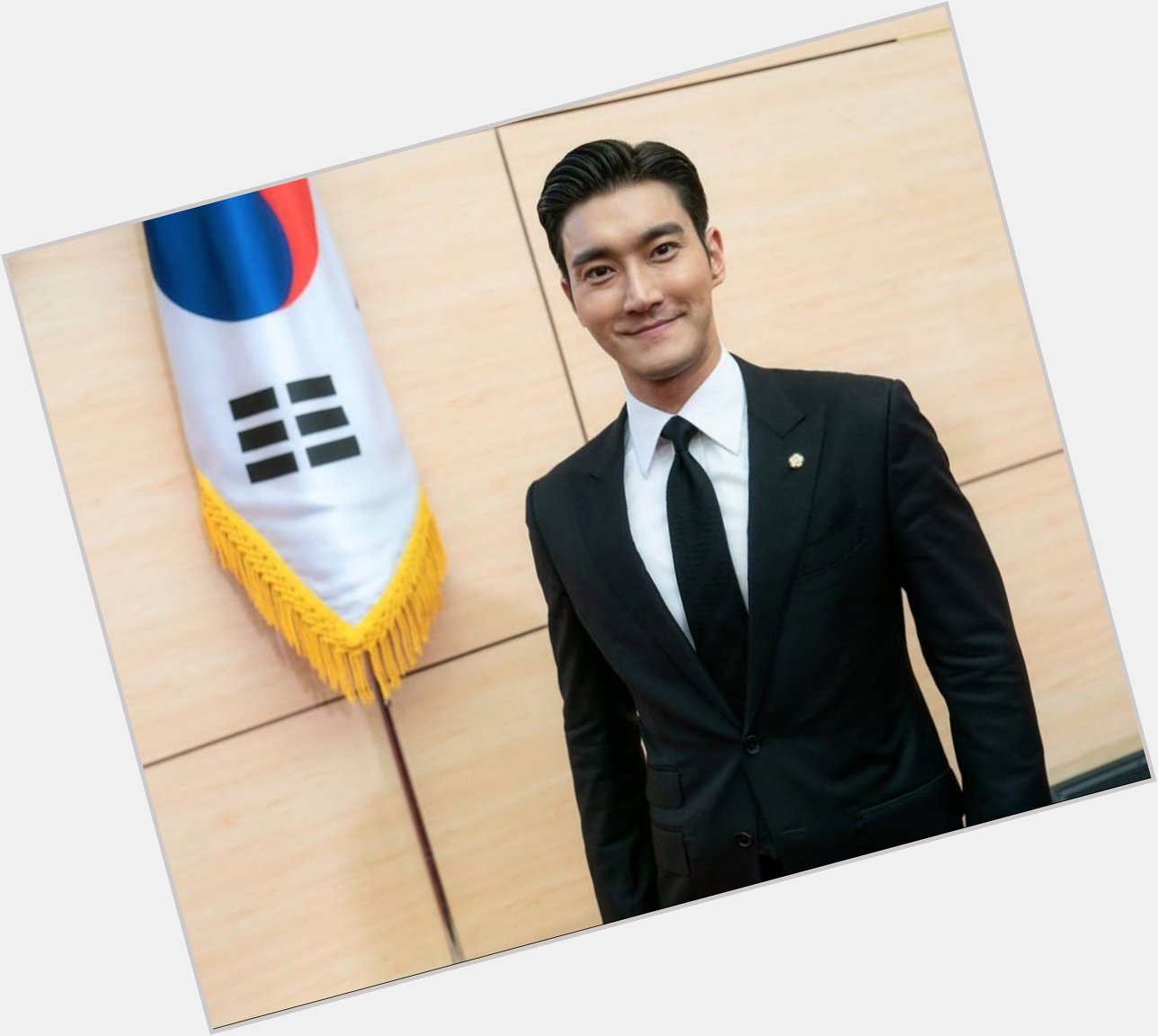 Happy Birthday   our Sunshine and Kind and Helpful man Choi Siwon      