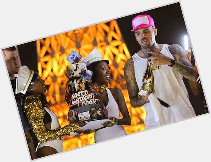 Happy 26 birthday to Chris Brown he celebrate his b-day is Drais night club in Las Vegas 