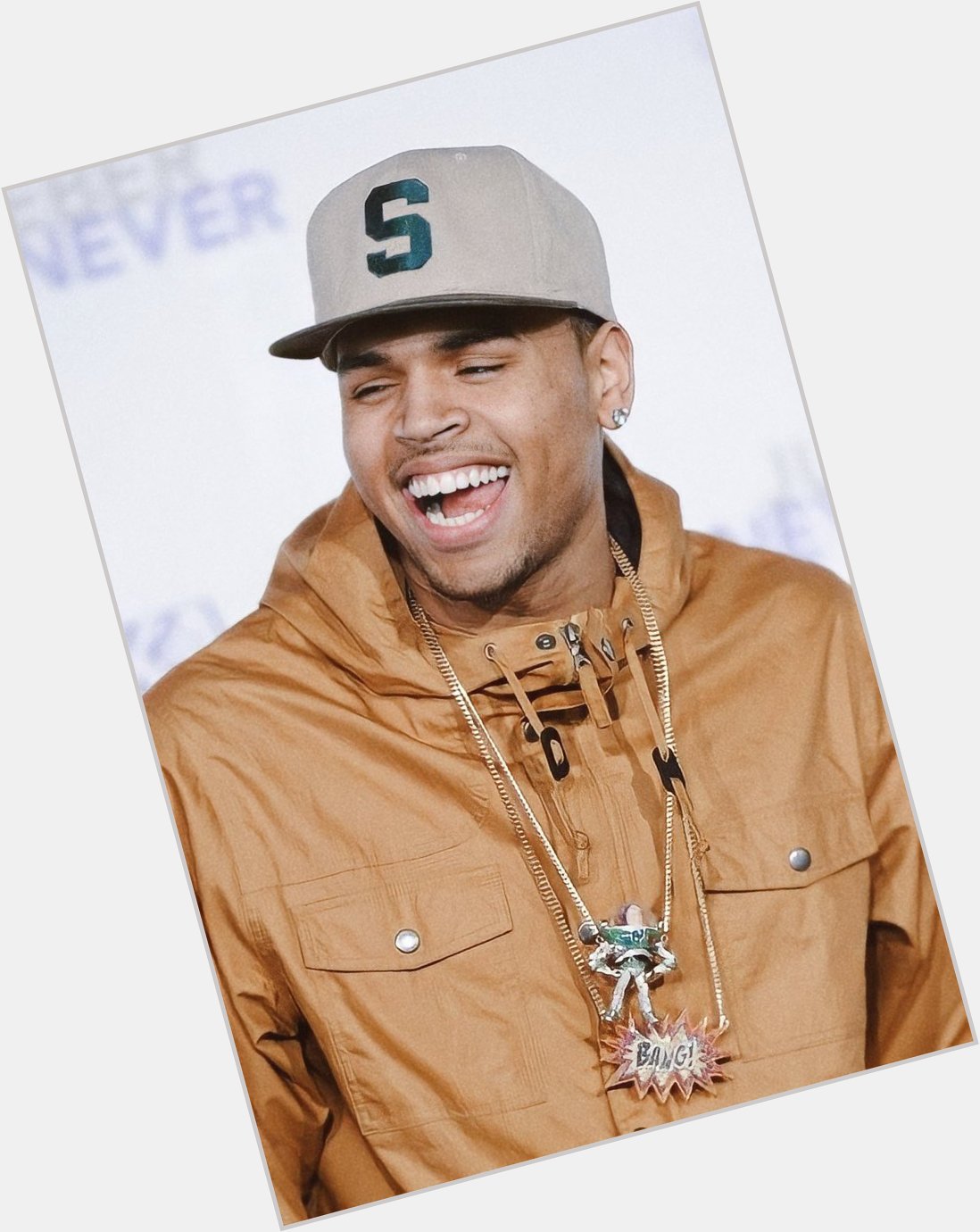 HAPPY BIRTHDAY CHRIS BROWN, the king of R&B and the best father 