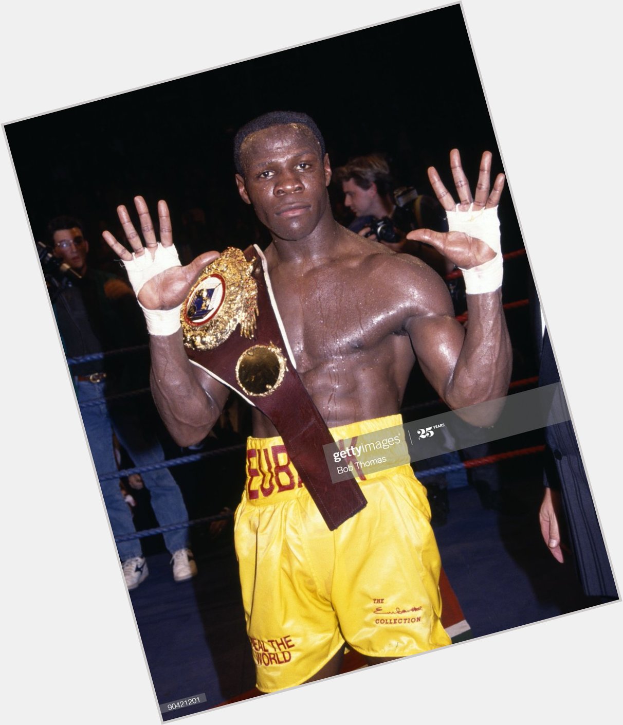 Happy 54th Birthday to former WBO middleweight & super middleweight champion, Chris Eubank Sr. 