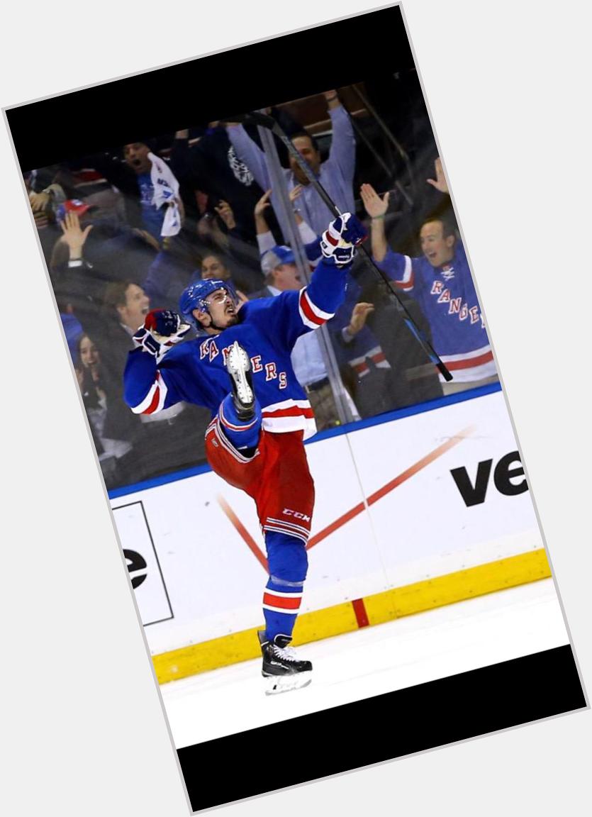 I wanted to wish my boo Chris Kreider a happy birthday. Can I get one of these cellys tonight?  