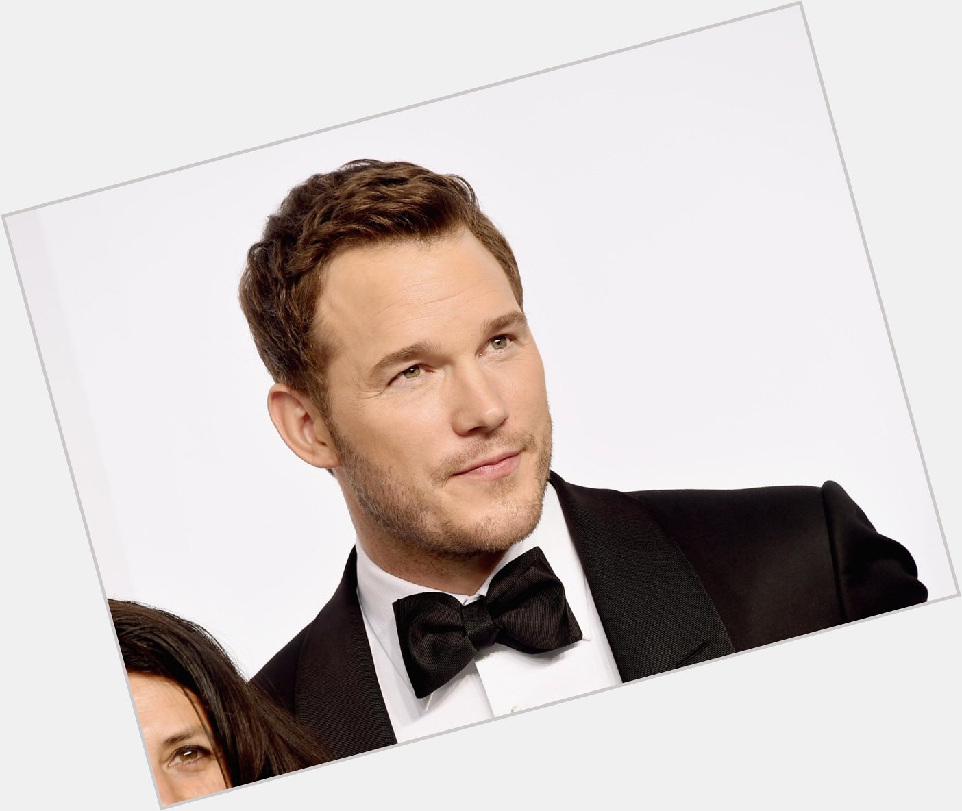 Happy birthday to the raptor whisperer, the galaxy s guardian, & the frontman the one & only Chris Pratt! 