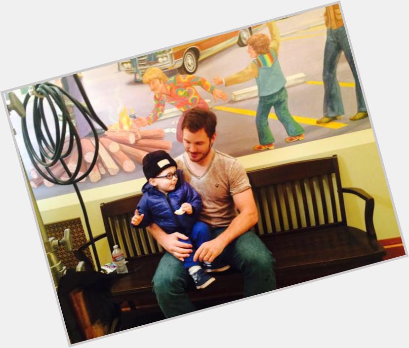 Happy birthday to Chris Pratt, who is also the definition of Hot Dad 