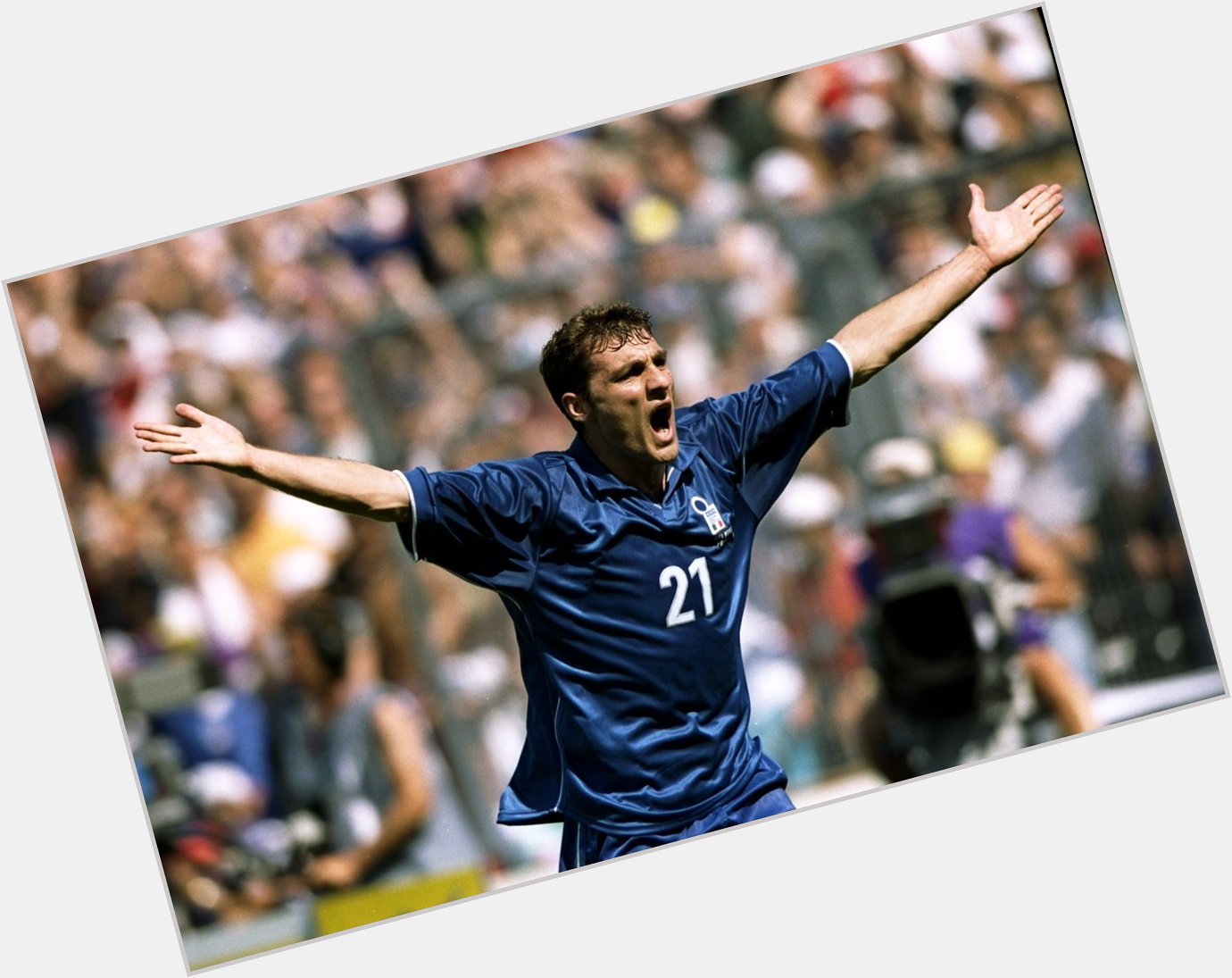 Happy Birthday, former striker Christian Vieri!     Which Vieri goals do you remember? 