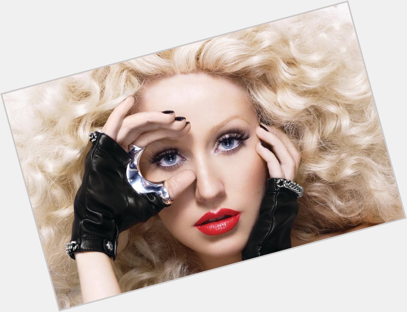Happy Birthday Christina Aguilera!   