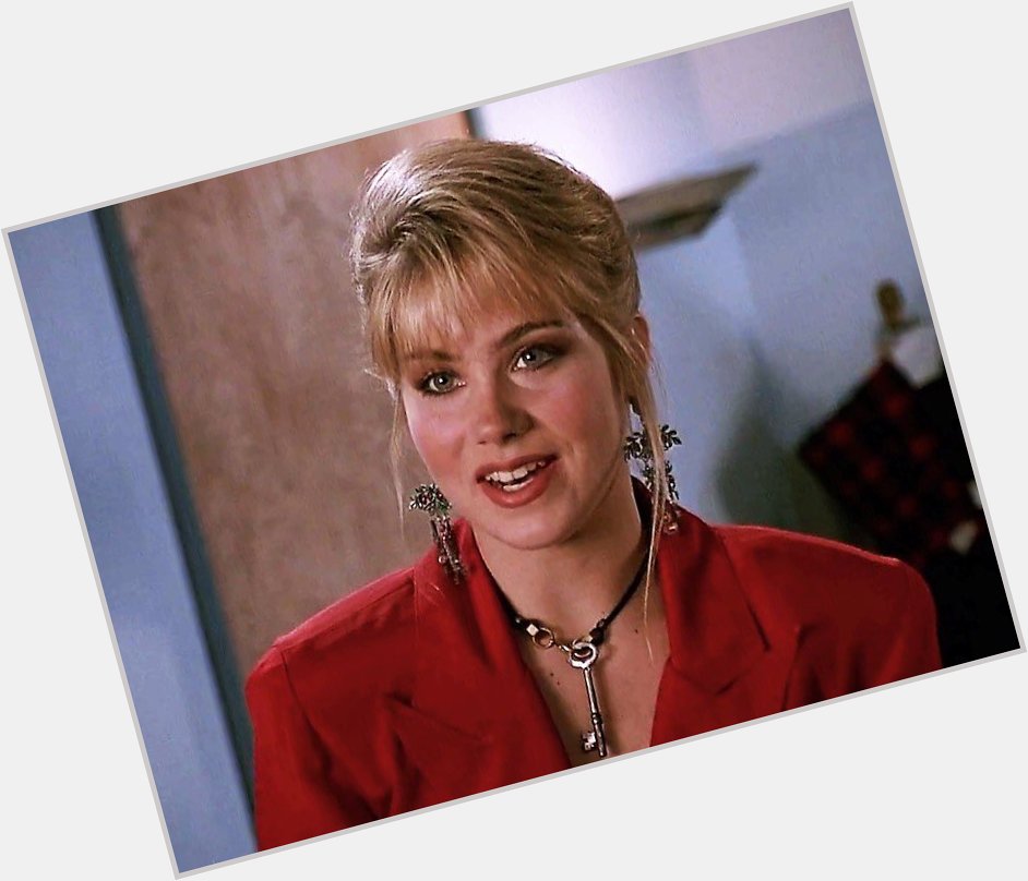 Happy birthday, Christina Applegate!!

Like this post if you re a fan of Don t Tell Mom the Babysitter s Dead! 