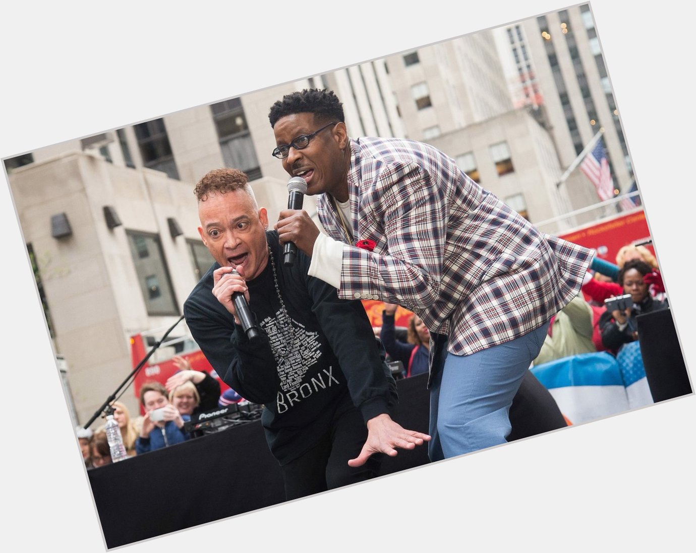 Happy Birthday to  Christopher Reid, half of the \\80\s hip hop group Kid N Play. He turns 53 today. 