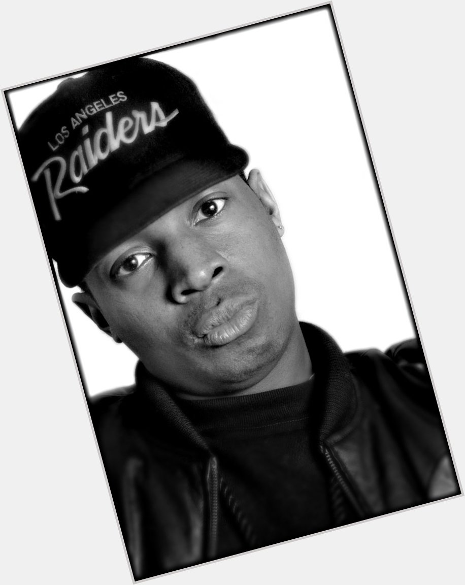 Happy 57th birthday to real hip hop artist called Chuck D! (:  