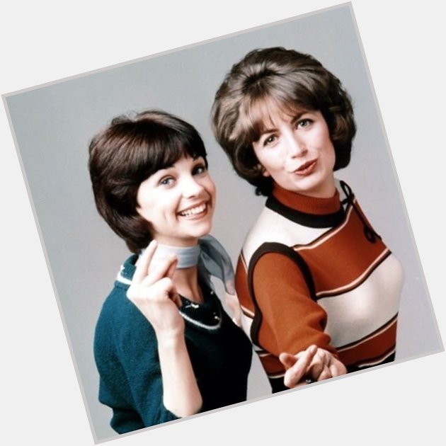 Happy Birthday to Cindy Williams who turns 73 today!  Pictured here with Penny Marshall on Laverne & Shirley. 