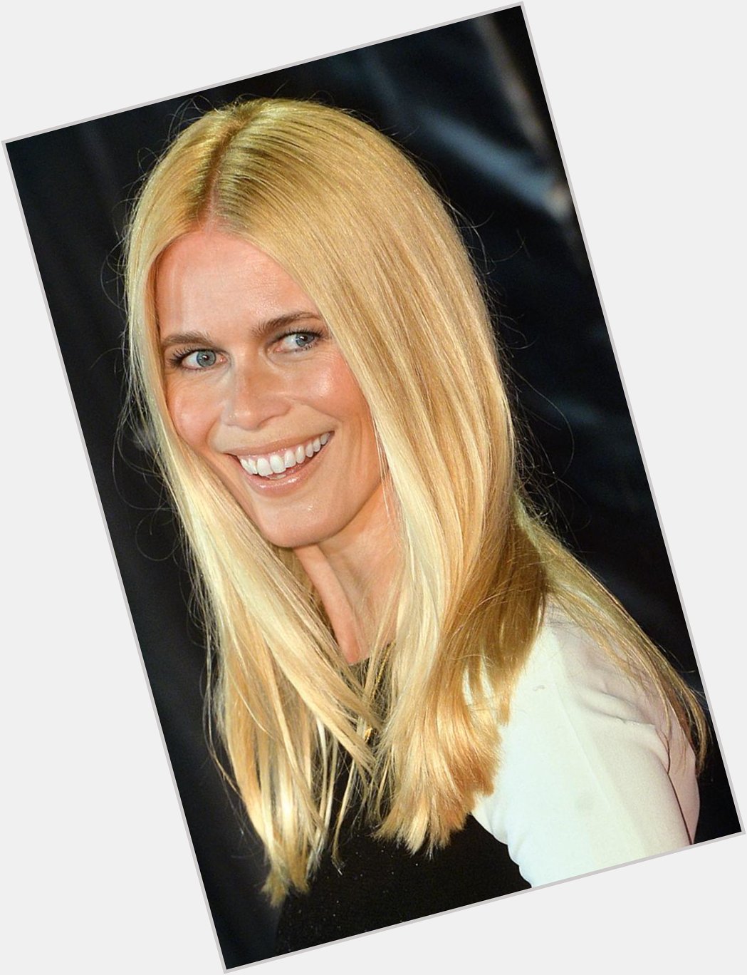 WIshing a happy 45th birthday to Claudia Schiffer! Here\s what she packs in her beauty kit
 