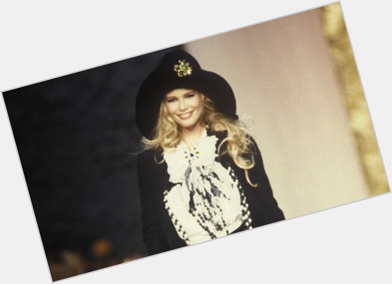 Happy birthday Claudia Schiffer . Watch the blonde bombshell open iconic Fall 1992 Couture collection. 