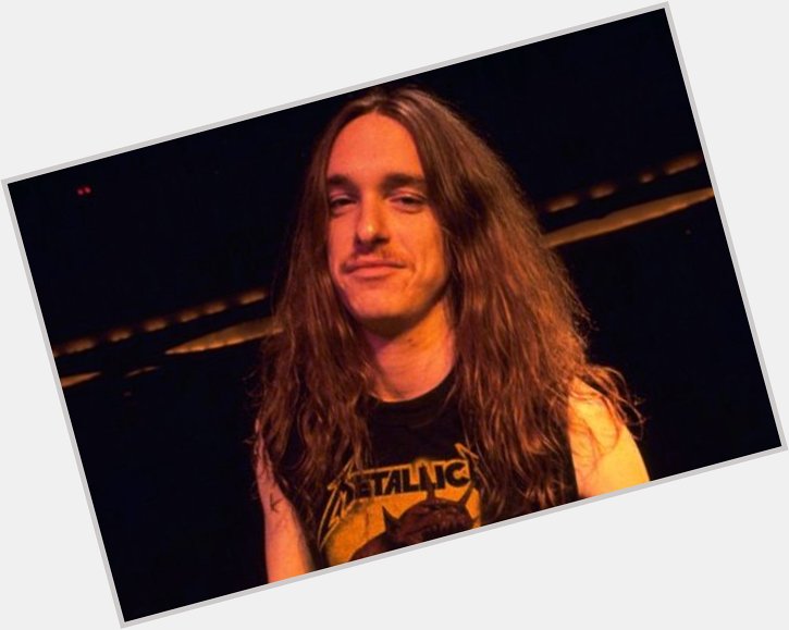 Happy birthday to bass extraordinaire Cliff Burton, who would have been 59 today 