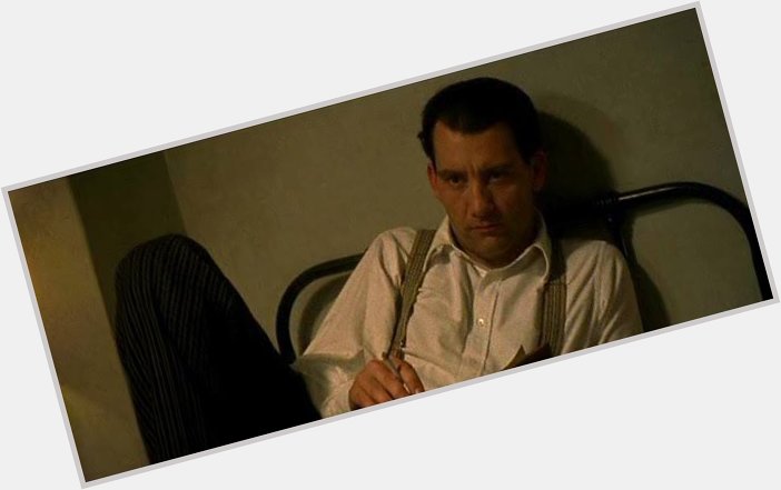 Happy birthday Clive Owen, whose ambiguos character sustained the mystery in Robert Altman s great Gosford Park. 