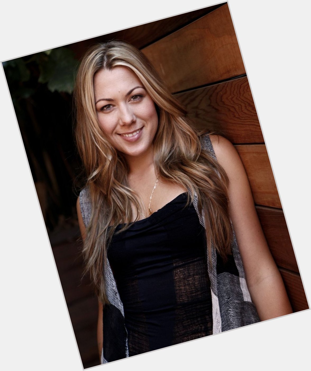 HAPPY 38TH BIRTHDAY COLBIE CAILLAT 