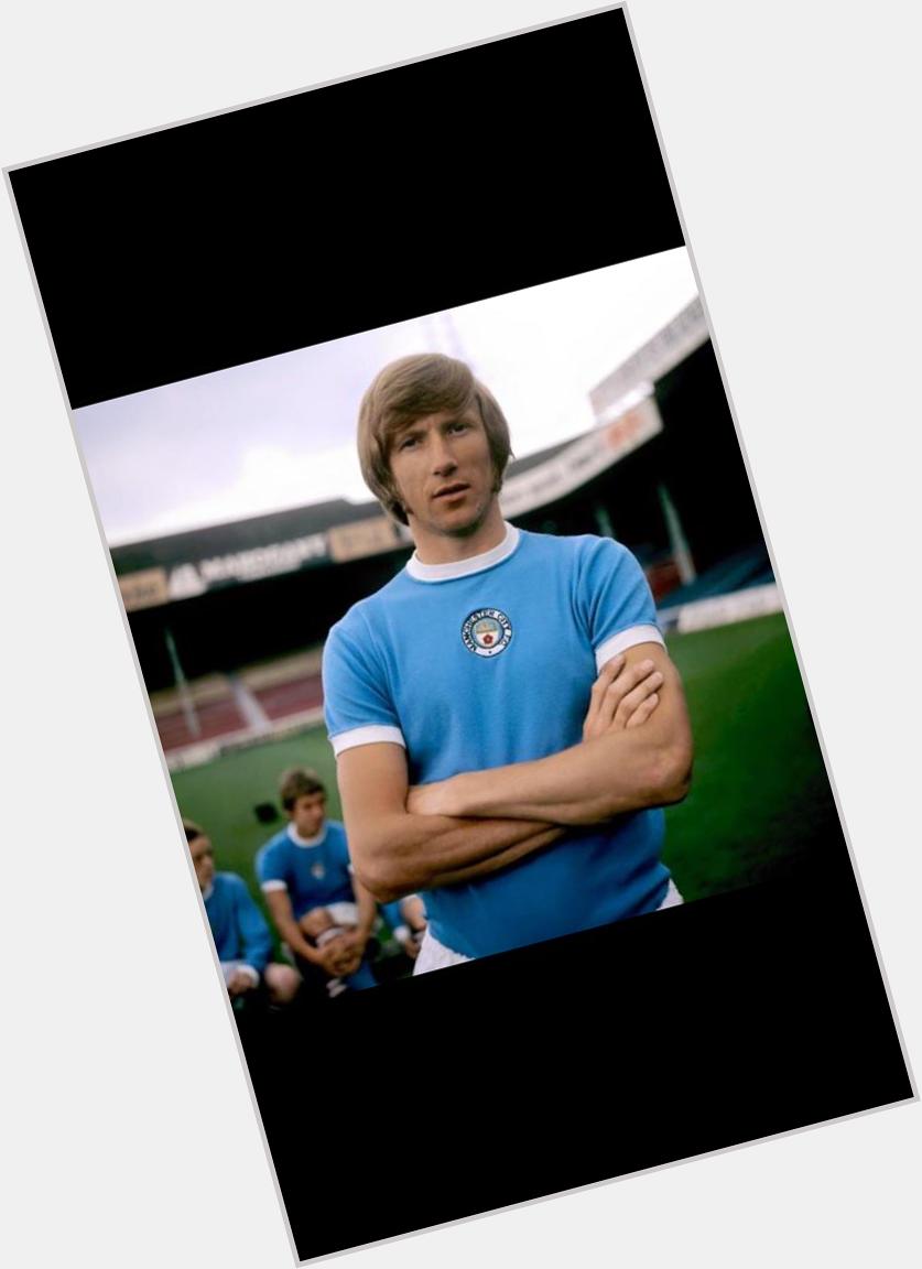 A very special happy birthday to this legend, Colin Bell!!  