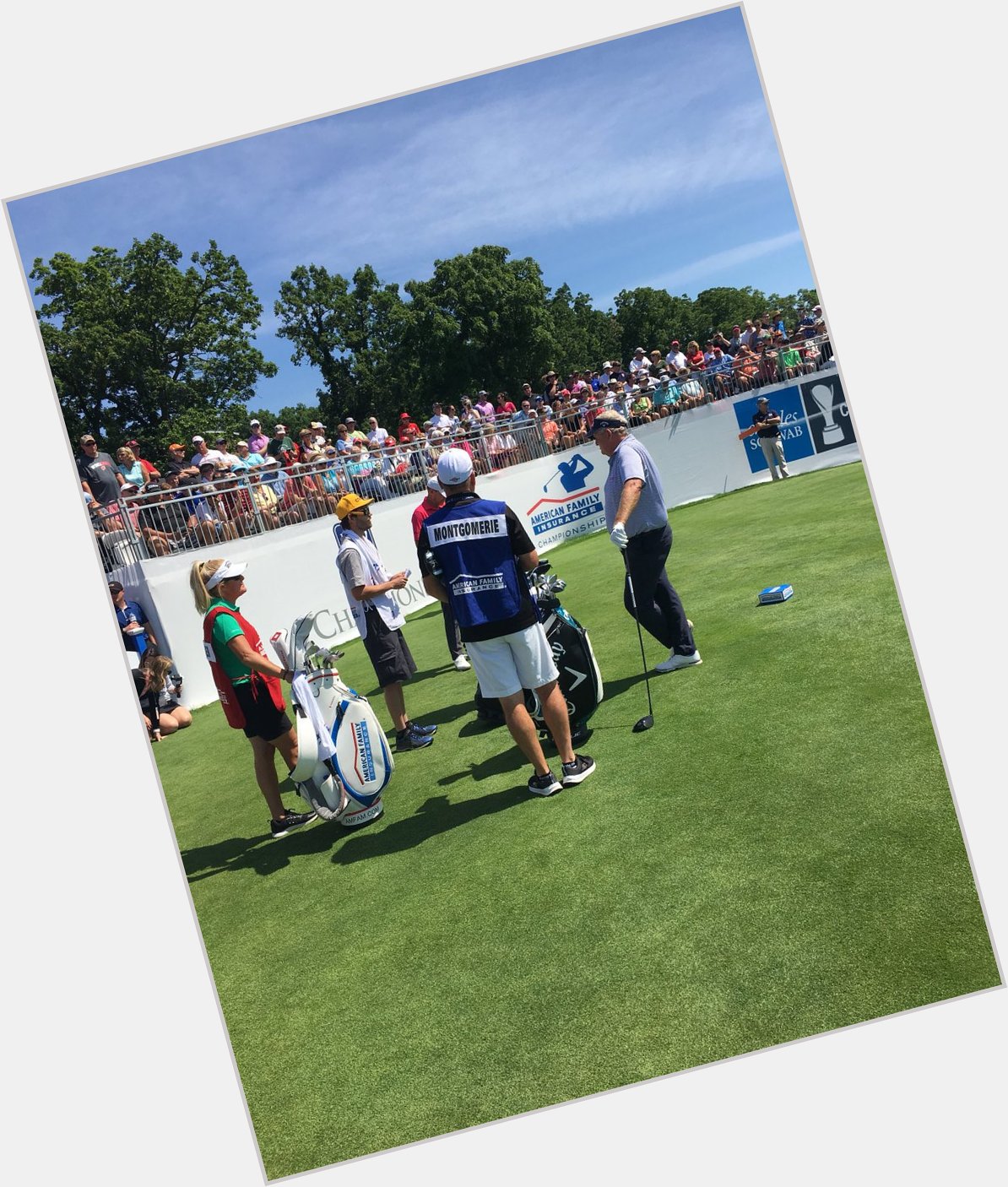 Happy birthday   Colin Montgomerie!
Have a great round!      