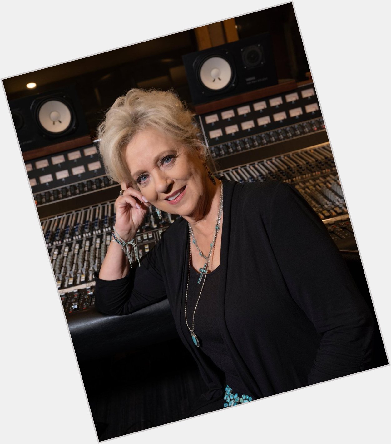Happy birthday to American country music singer and songwriter Connie Smith, born August 14, 1941. 