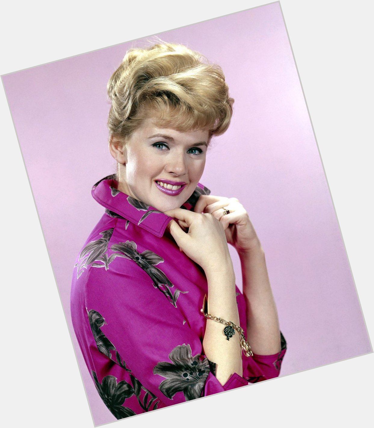 Wishing a very happy 79th birthday to Connie Stevens! 