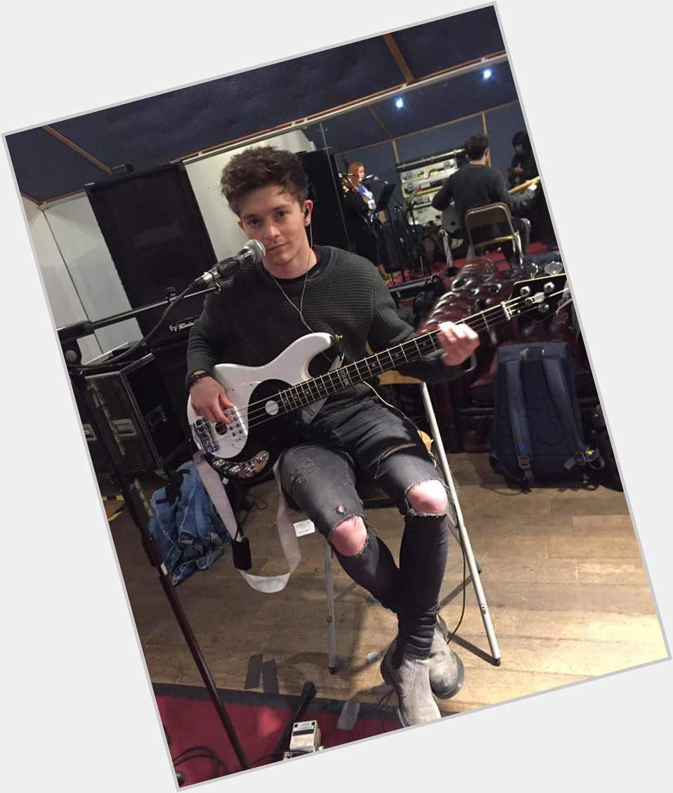 BELATED HAPPY BIRTHDAY TO MY LITTLE BALL OF SUNSHINE CONNOR BALL OMYGOSH HOW HAVE I MISSED 