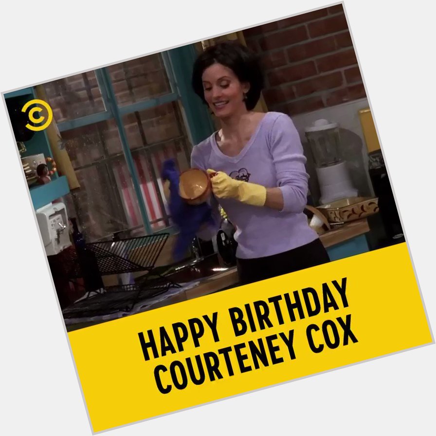 Happy birthday Courteney Cox!   Enjoy blowing out that extra candle today! 