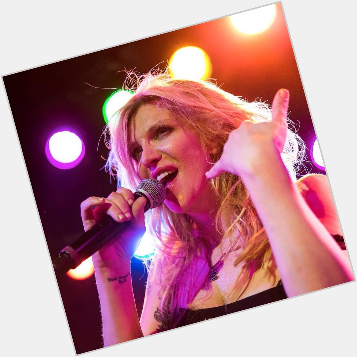 Happy Birthday    22 Candid Quotes That Might Make You Love Courtney Love  