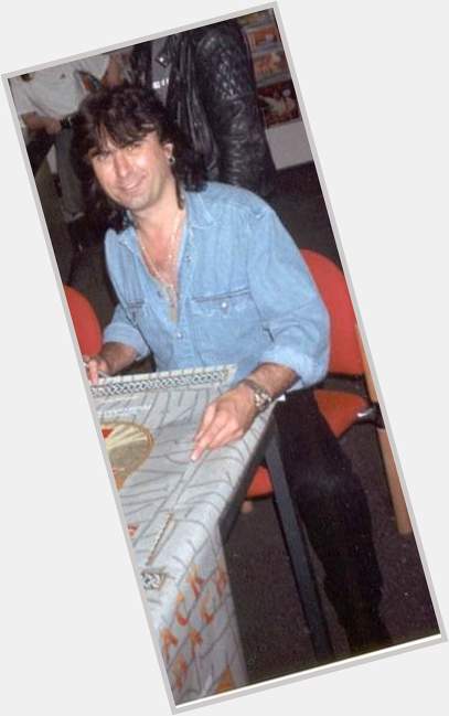 From that time the legendary Cozy Powell met me.
Happy birthday, wherever you are. 