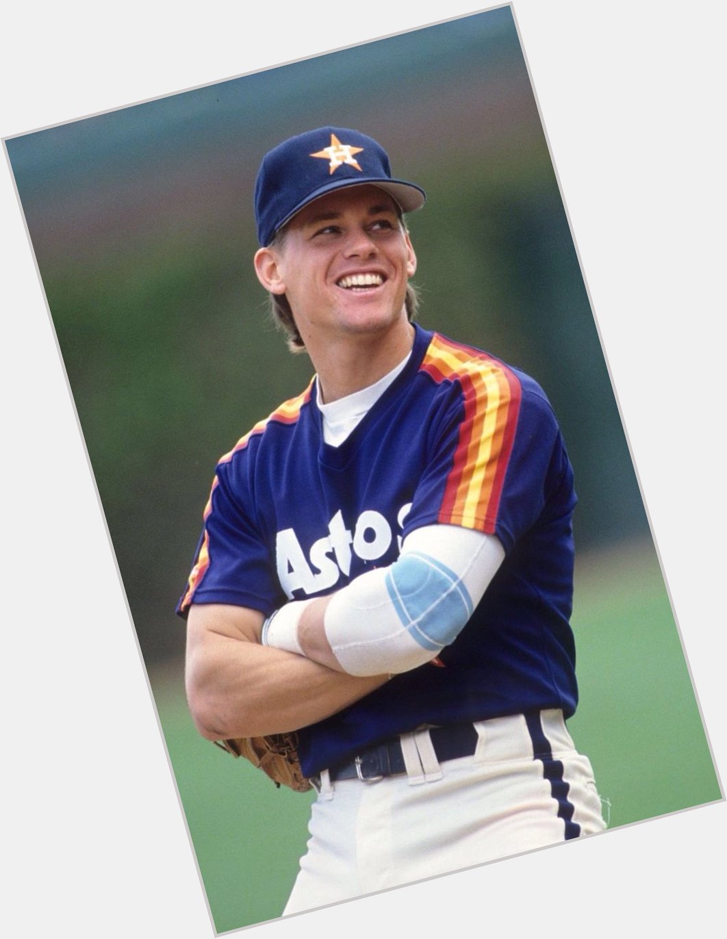Happy 55th birthday to the baseball Hall of Famer, and Astros great, Craig Biggio! 
