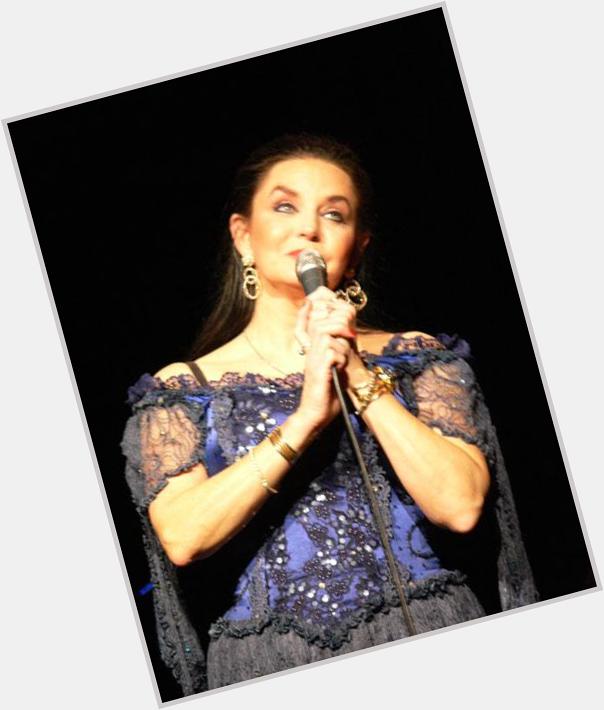 Happy 64th birthday, Brenda Gail Webb, better known as the great country singer Crystal Gayle  