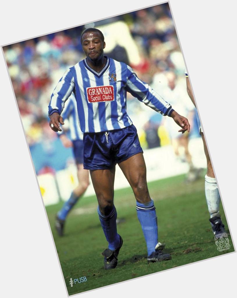 Happy 57th Birthday today to ex striker & FA Cup winner Cyrille Regis! (281 apps, 62 goals.1984-91) 