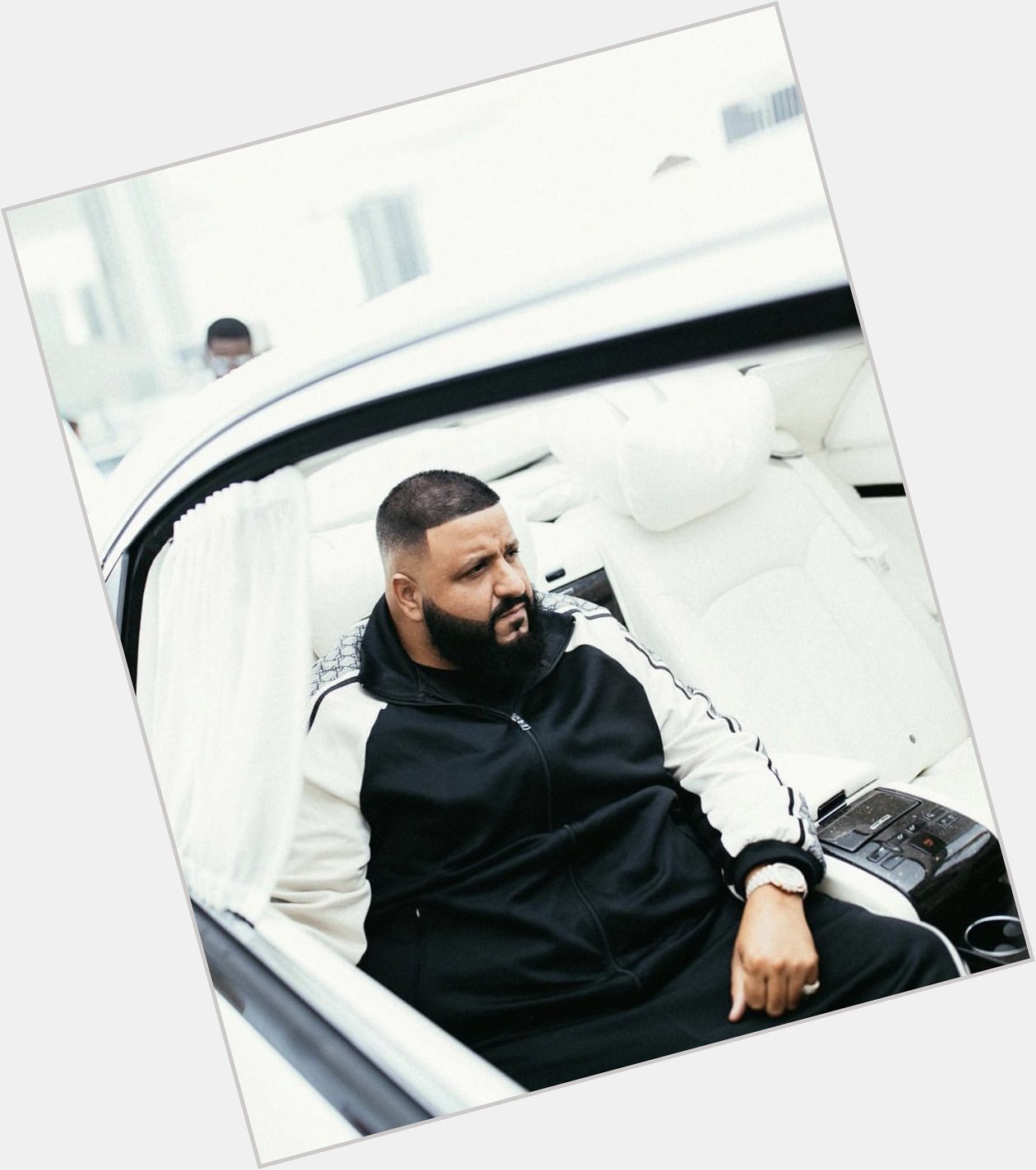 Happy 43rd birthday to DJ Khaled..   Bless up 