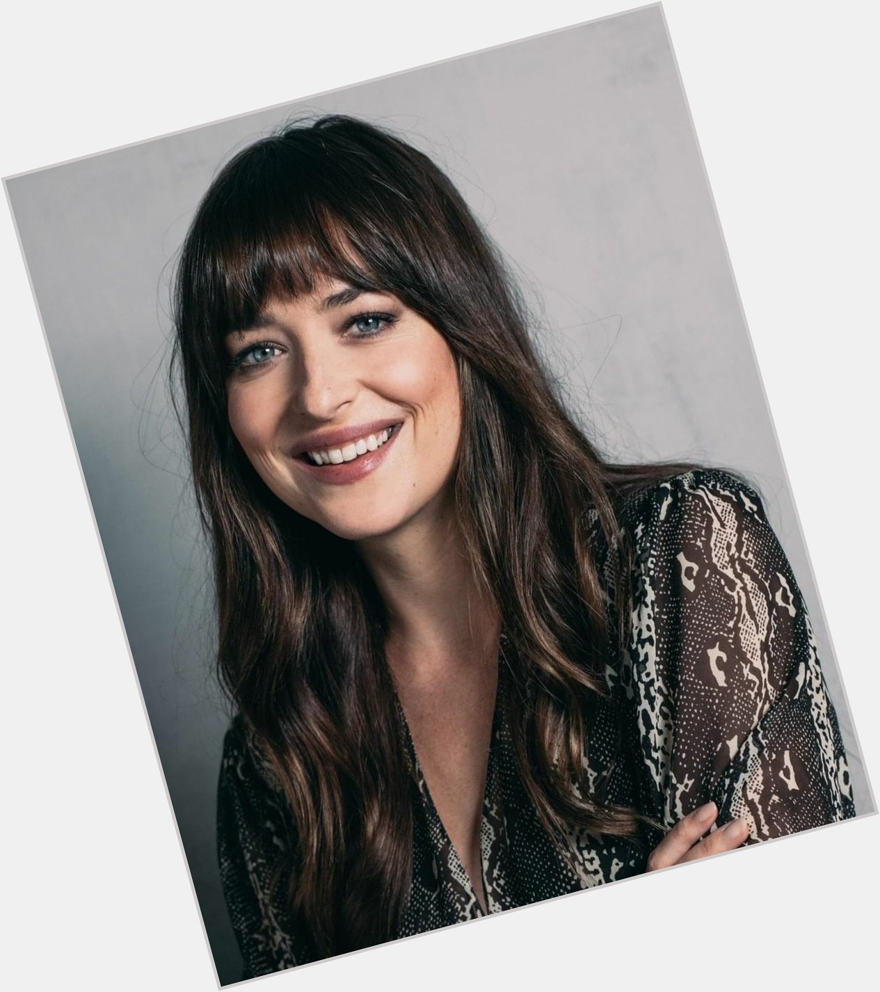 Happy 32nd Birthday to TeaTime Pictures co-founder and producer Dakota Johnson. 