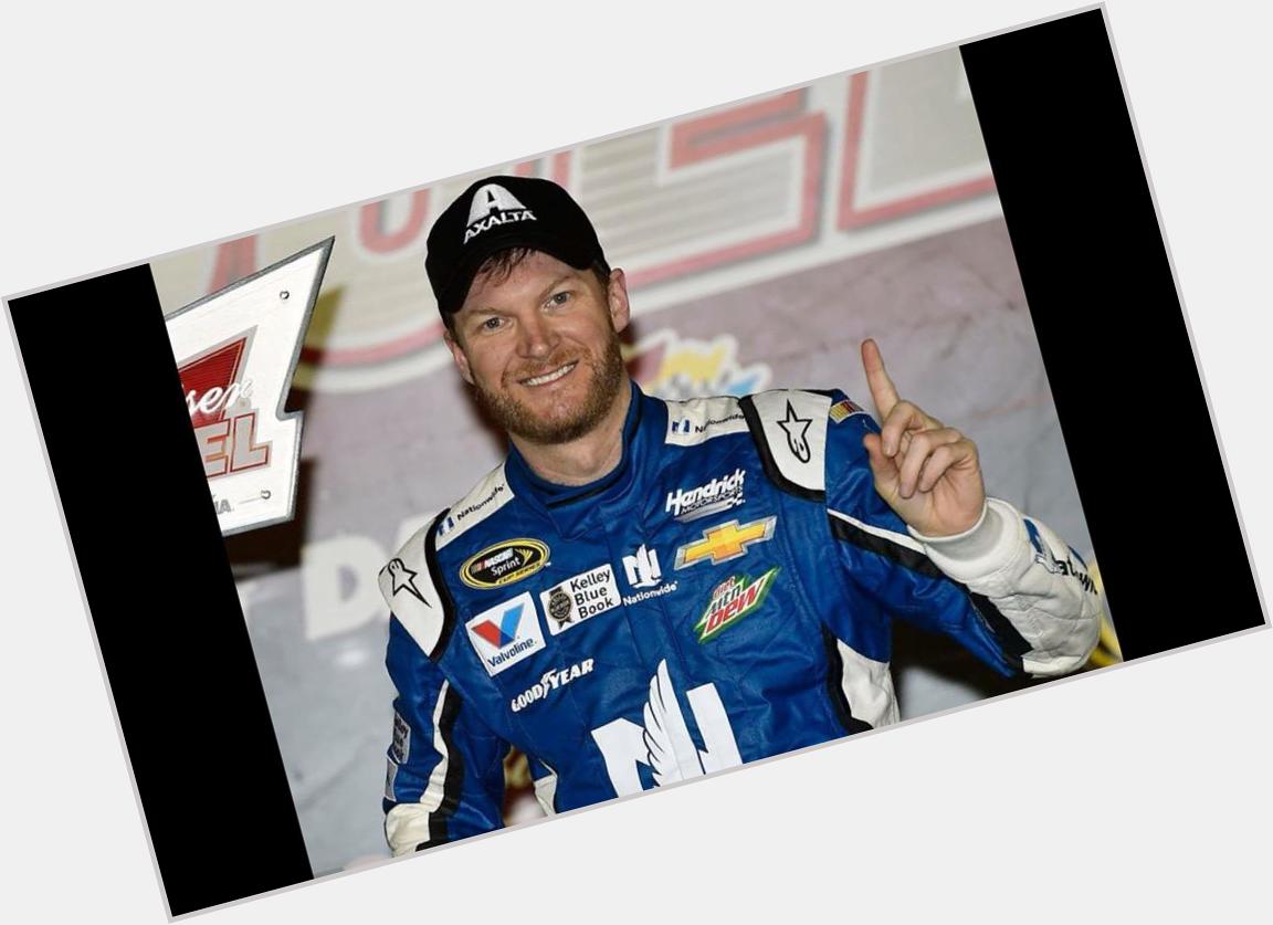  Happy Birthday to my favorite driver of all time Dale Earnhardt Jr. Hope you win today!!! 