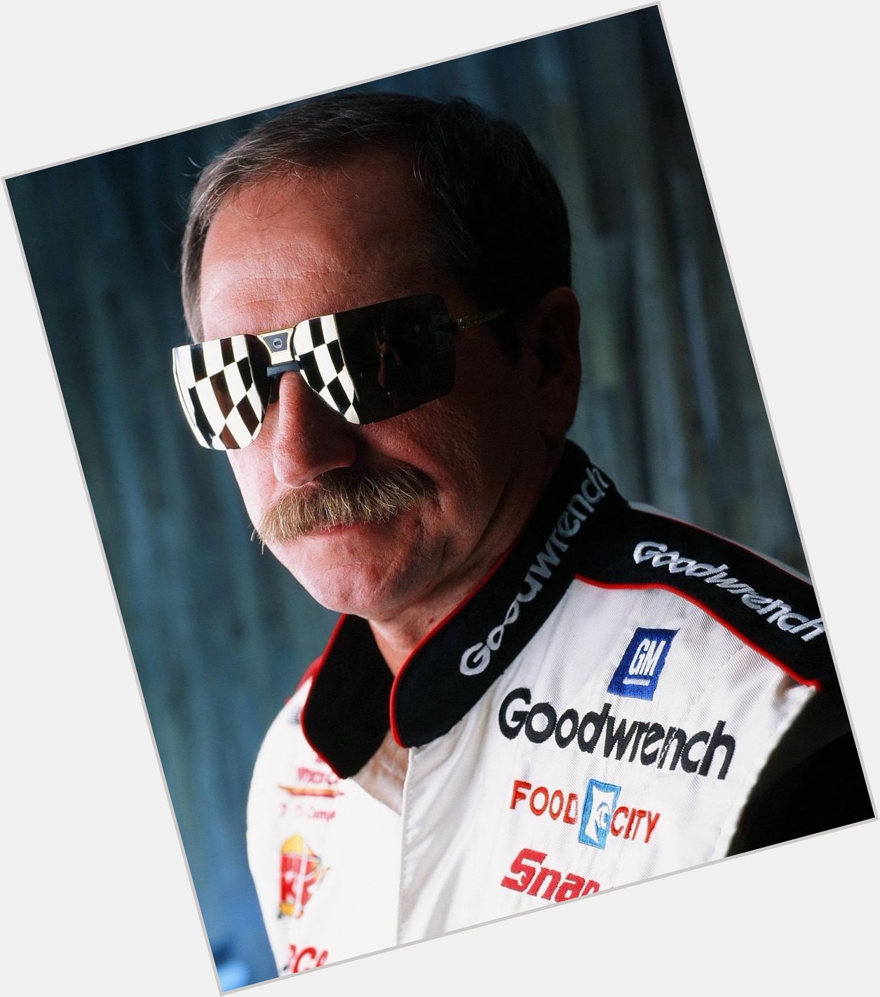 Happy heavenly birthday to my all time favorite driver Dale Earnhardt 