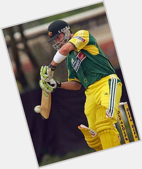  279 international matches 9872 runs 18 centuries

Happy birthday to former Australian batsman Damien Martyn. 