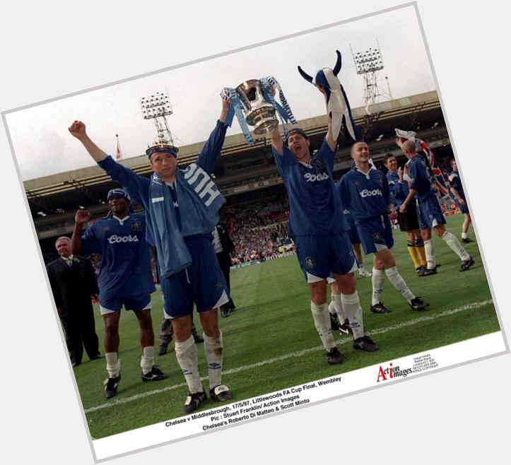 Happy 47th birthday to ex-Chelsea defender Dan Petrescu today. He was part of their 1997 FA Cup-winning side. 