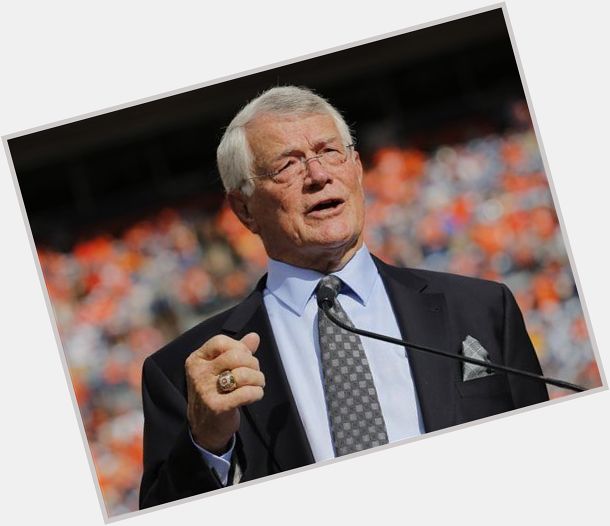 Happy 71st birthday to Dan Reeves. Great player, coach, better man. 