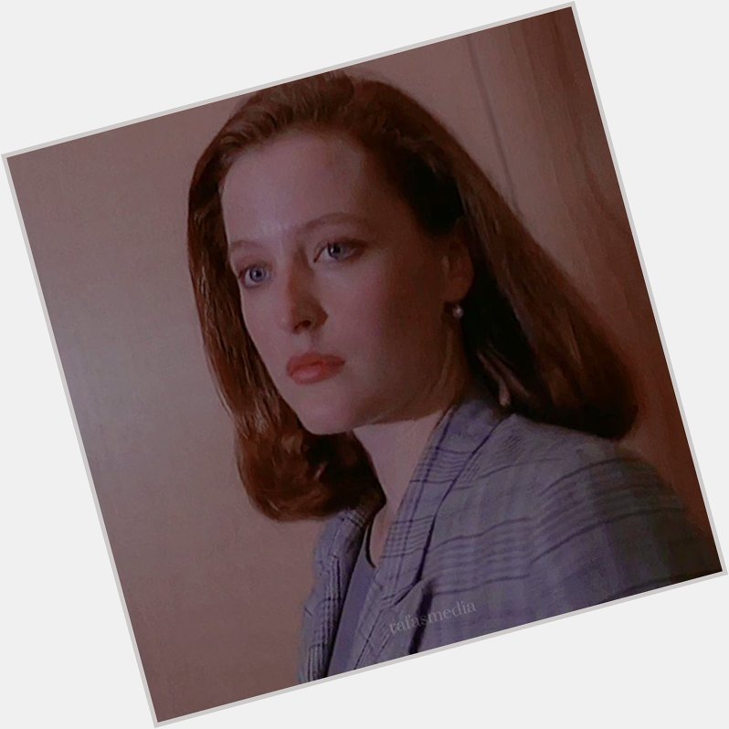 Dana scully being a pisces really does give me that buzz. happy birthday to my girlfriend (real) <3 