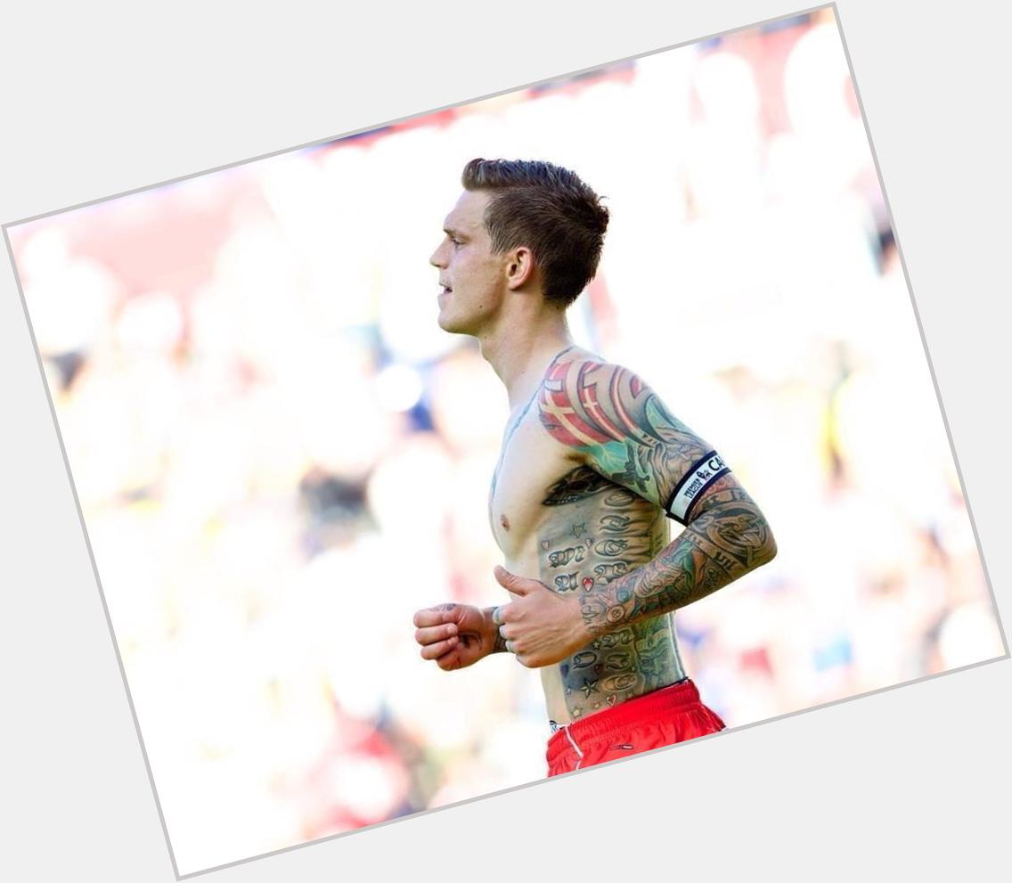 Happy Birthday to Daniel Agger 
I wish you always be happy in your life and achieve all your goal!
Always support u  