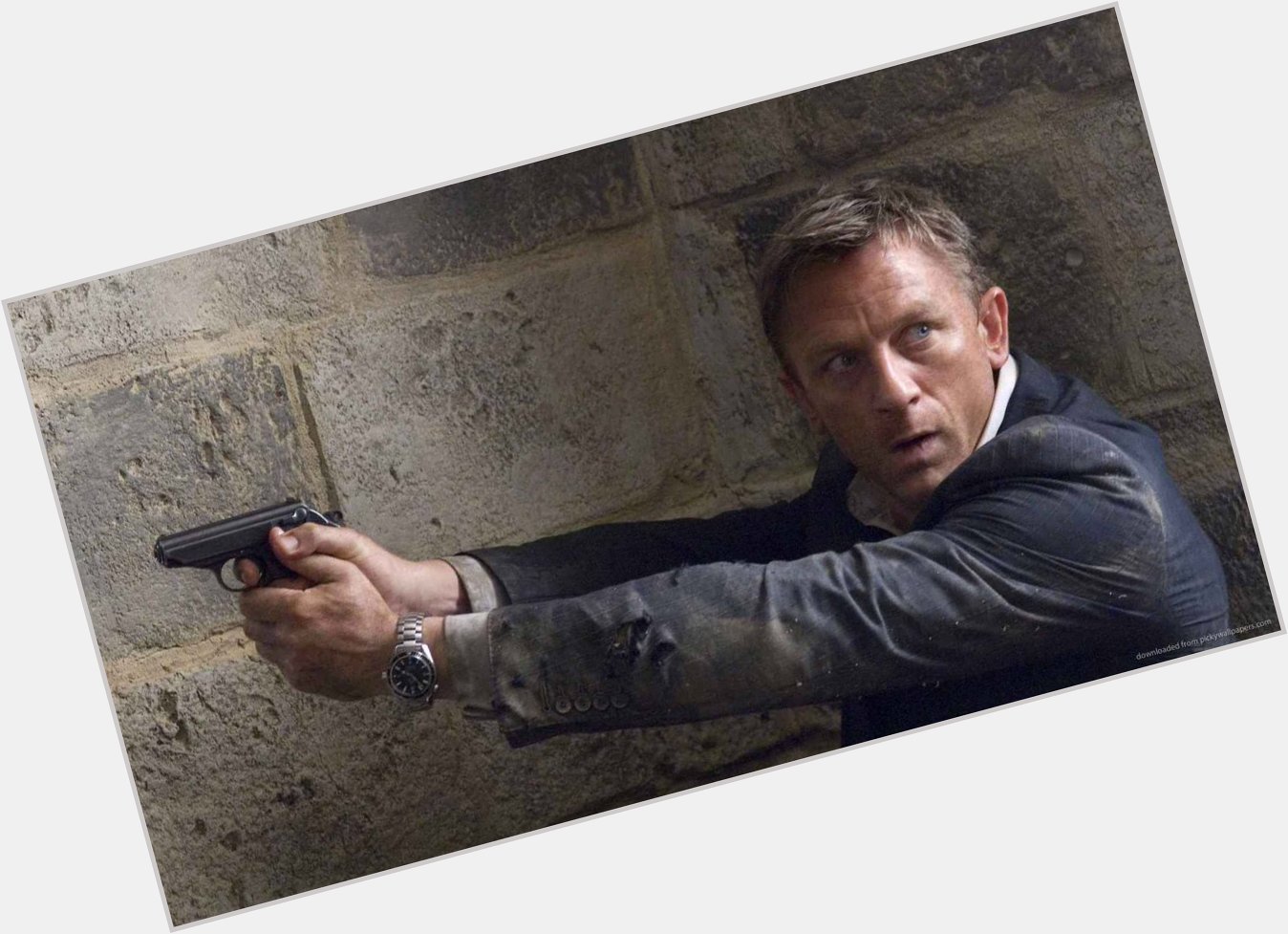 Happy 50th Birthday to the sixth actor who played James Bond 007, Daniel Craig!!  