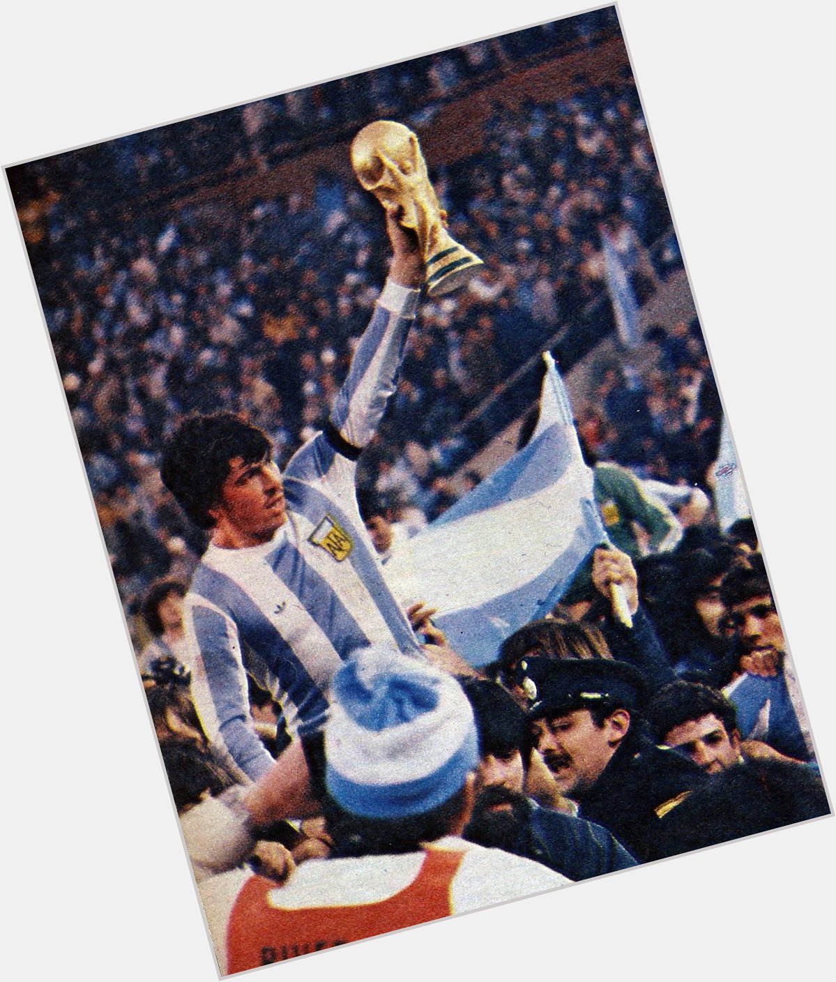 Happy birthday Daniel Passarella. Argentine Captain from 1978 World Cup. 