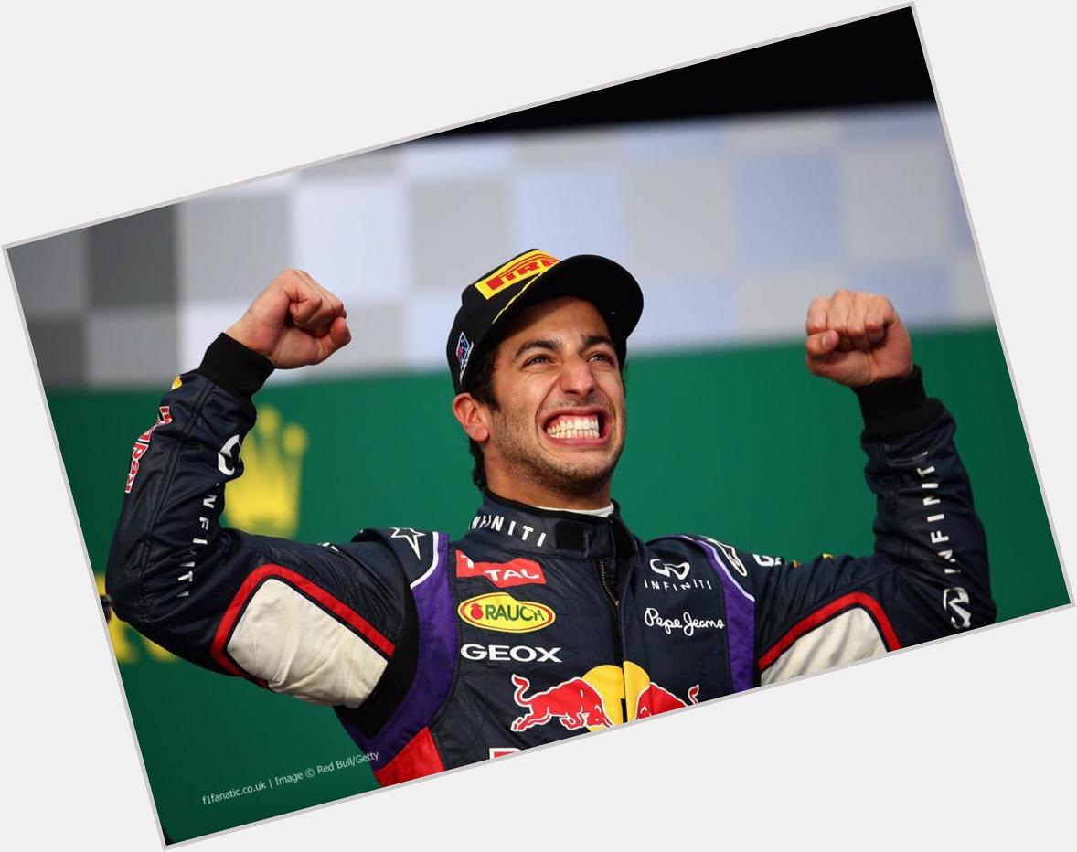 Happy birthday to Buon compleanno a Daniel Ricciardo!     