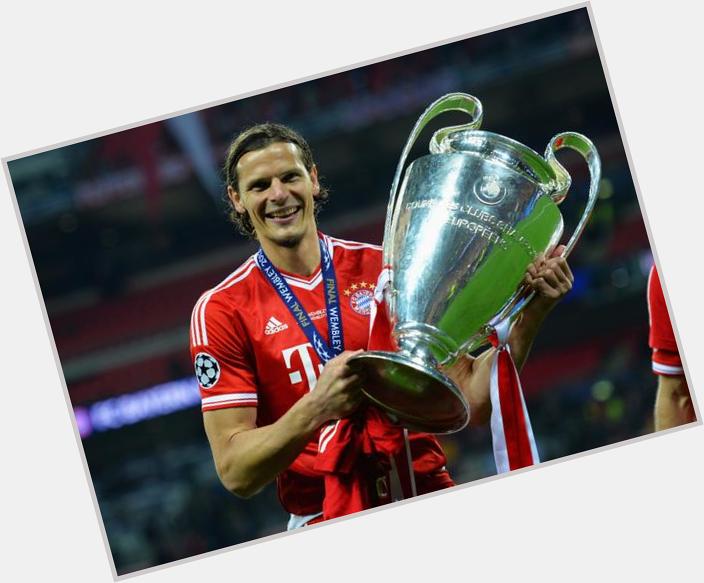 Happy Birthday to our Legend Daniel Van Buyten. Thank you for 8 years at FCBayern    