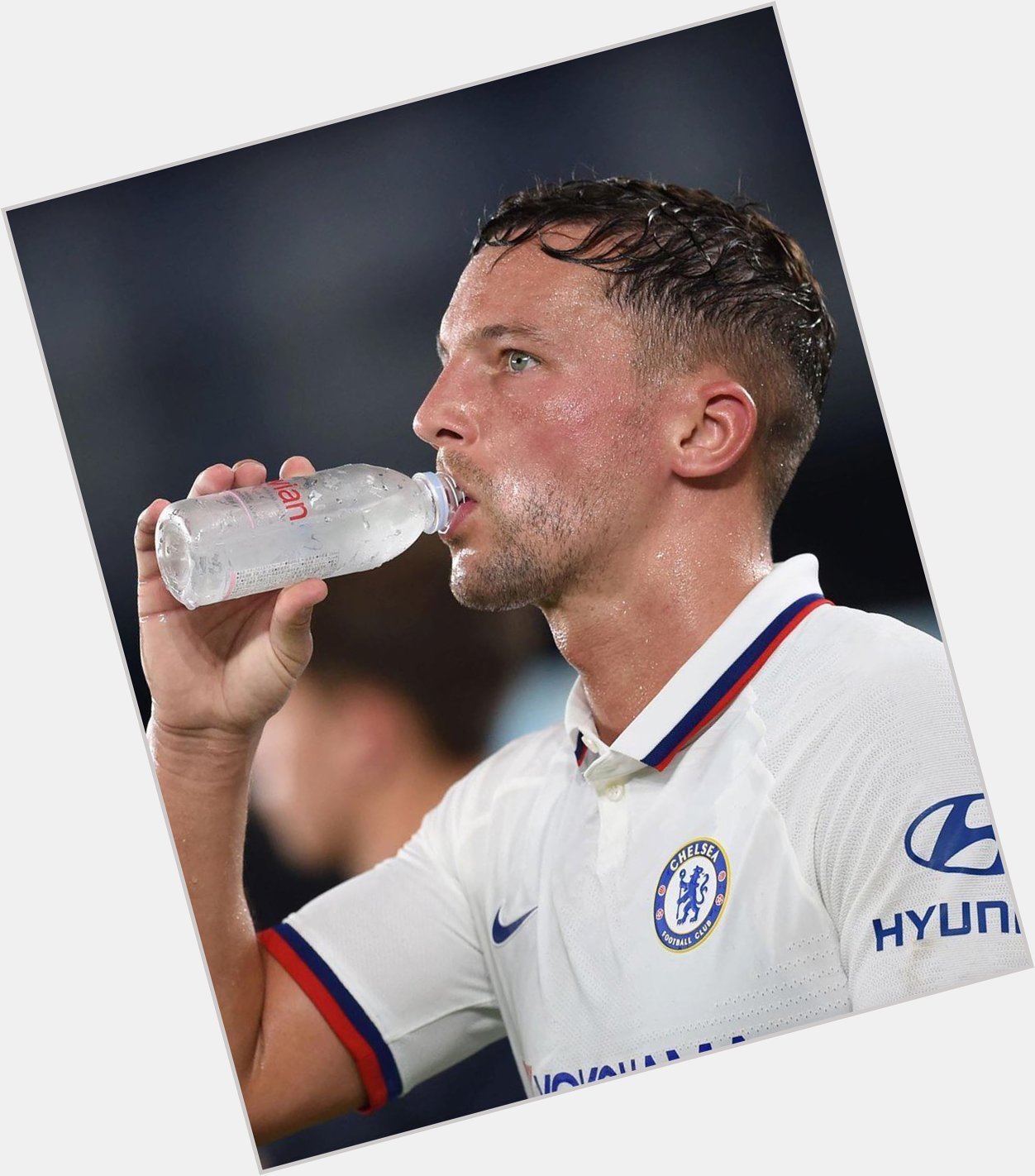  Happy birthday to Danny Drinkwater, who turns 33 today. 

Here he is, drinking water. That is all. 
